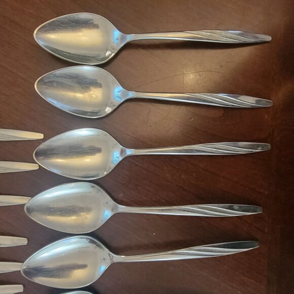 Oneidacraft Surf Maid stainless Vintage 21-Piece Stainless Steel Flatware Set - - Picture 3 of 11